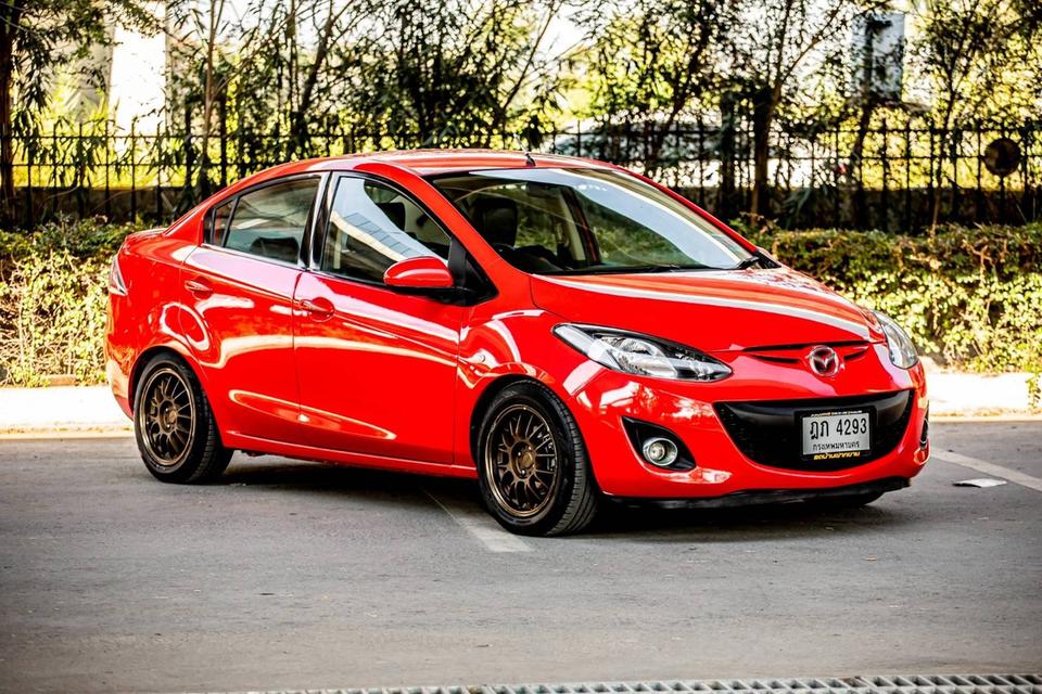 Mazda 2 1.5 Groove Sedan ปี 2010 สีแดง มืเดียวป้ายแดง เกียร์ออโต้ 5