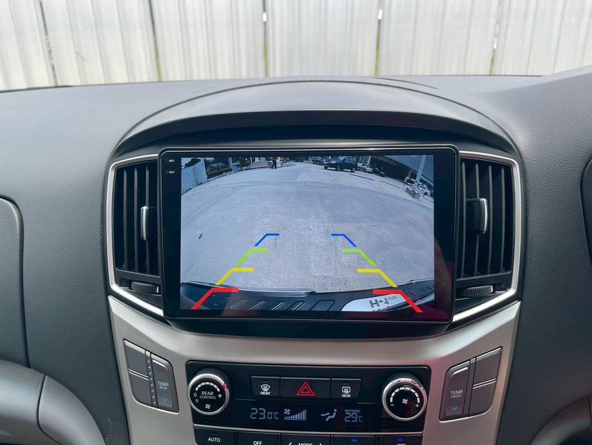 Hyunda H1 2.5 Elite ปี 18 รถสวย สภาพดี 7
