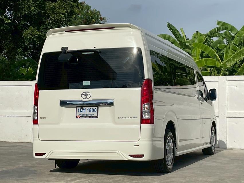 TOYOTA COMMUTER 2.8 2024   6