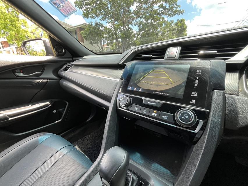 HONDA CIVIC 1.5 TURBO HATCHBACK ปี 2019    11