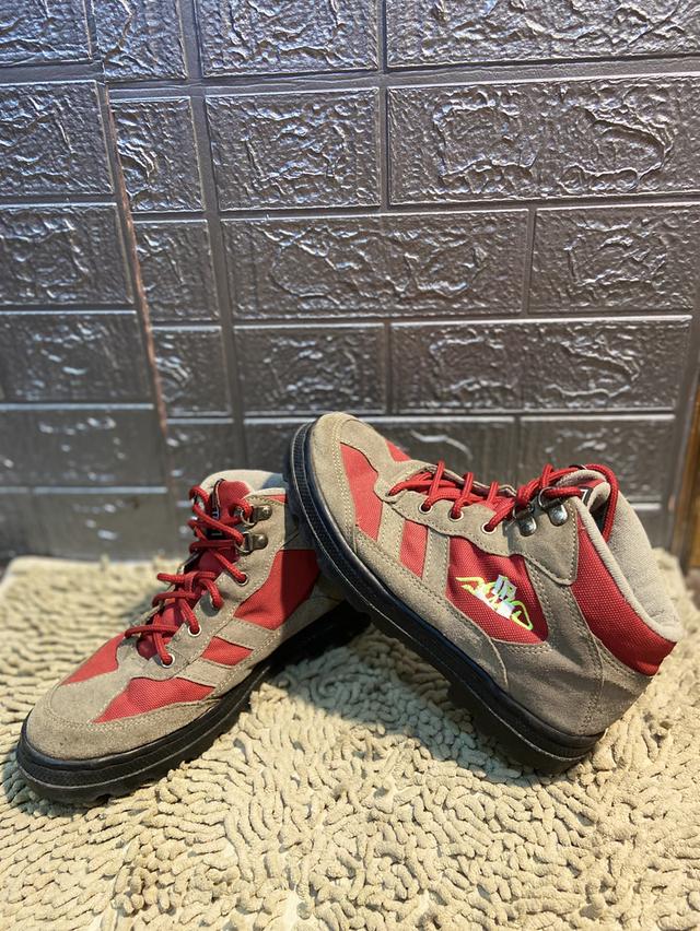 รองเท้า ปีนเขาSporting