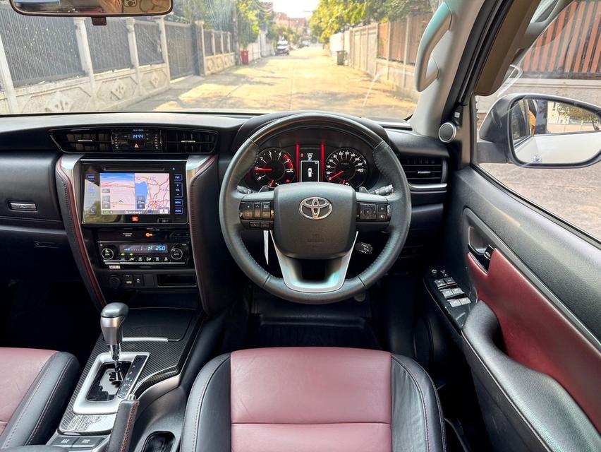 Toyota Fortuner 2.8 TRD  2wd   AT  ปี 2016 ไมล์ 93,000 กม. ราคา 849,000 บาท 10