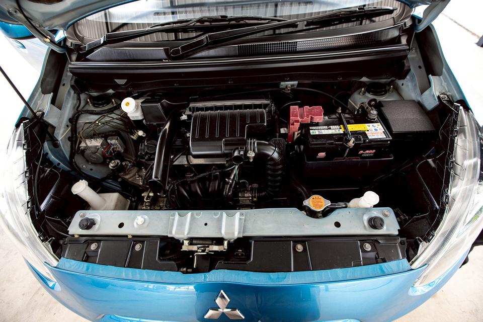 Mitsubishi Mirage 1.2 GL ปี 2013 เกียร์ธรรมดา สีฟ้า 12
