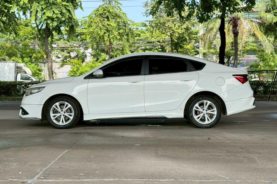 MG 5 1.5 Tubo X Sunroof AT ปี 2019 8