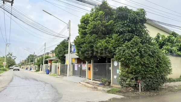 บ้านแฝด บ้านชานไม้ เดอะทาวน์ คลองสอง คลองหลวง ปทุมธานี หลังมุม 2