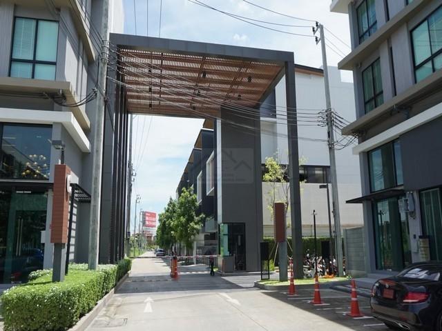 PB5958ให้เช่า โฮมออฟฟิศ 4 ชั้น ห้องมุม โครงการ Nirvana@Work ลาดพร้าว–เกษตรนวมินทร์ การเดินทางสะดวกโครงการติดถนนเกษตรนวมินทร์ 2