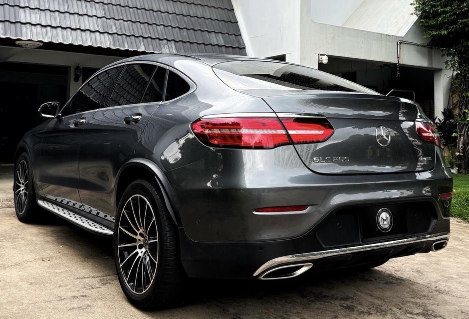 Mercedes-Benz GLC250 AMG 4Matic Coupe Plus รูปที่ 2