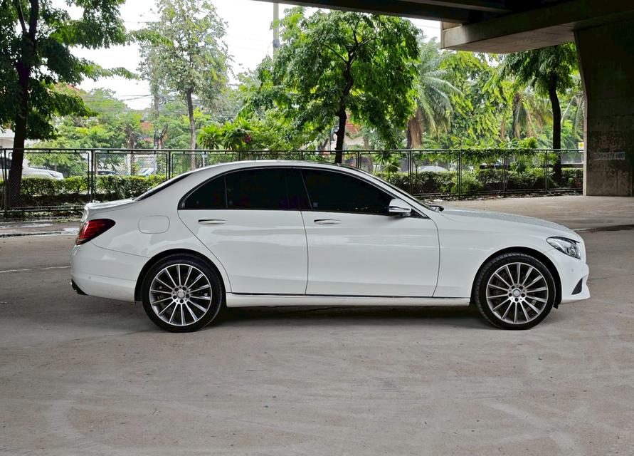 Mercedes Benz C350e W205 AMG Dynamic ปี 2016 รูปที่ 8