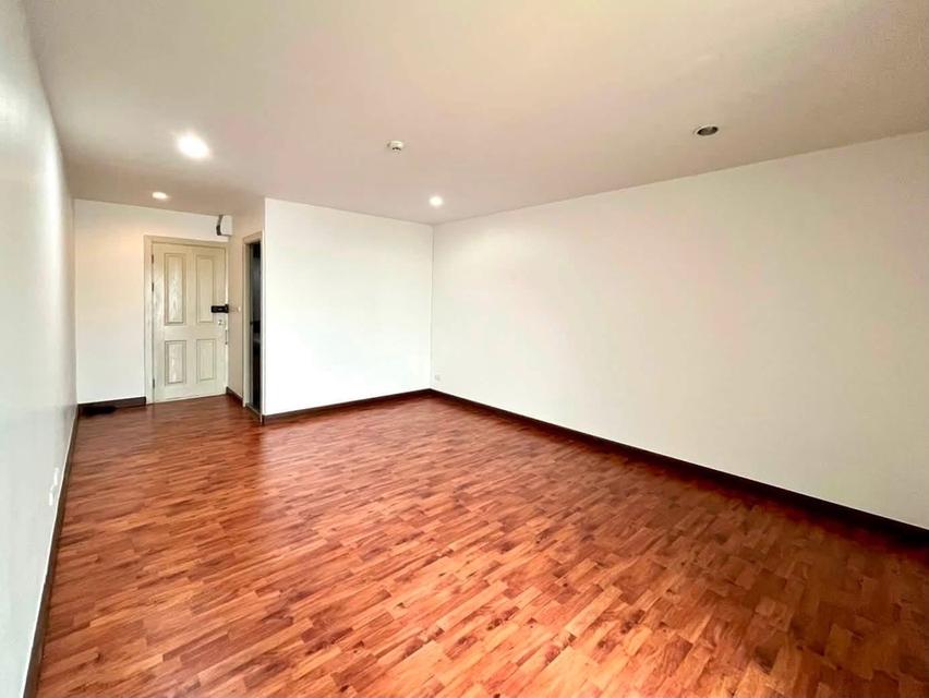 ขายด่วน!! คอนโด Regent Home 25 Tiwanon (รีเจ้นท์ โฮม 25 ติวานนท์) ใกล้ MRT กระทรวงสาธารณสุข ทางด่วน เดอะมอลล์งามวงศ์วาน 3