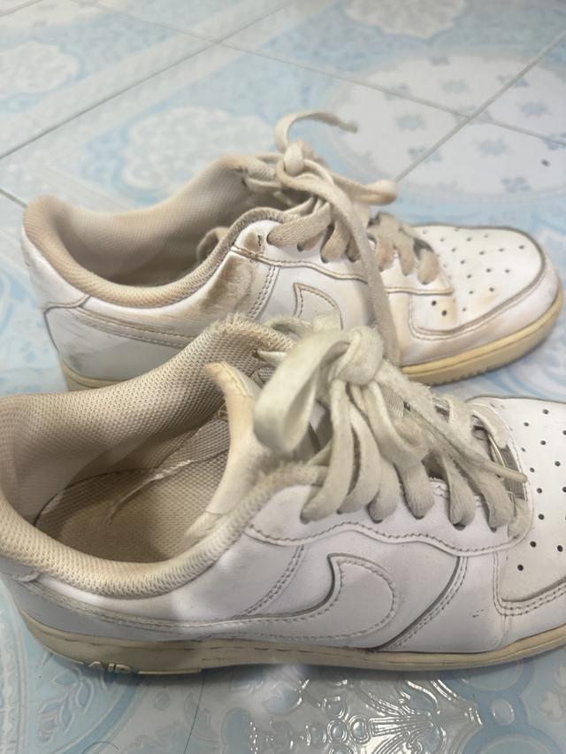 รองเท้าผ้าใบNike Air Force 1 รูปที่ 2