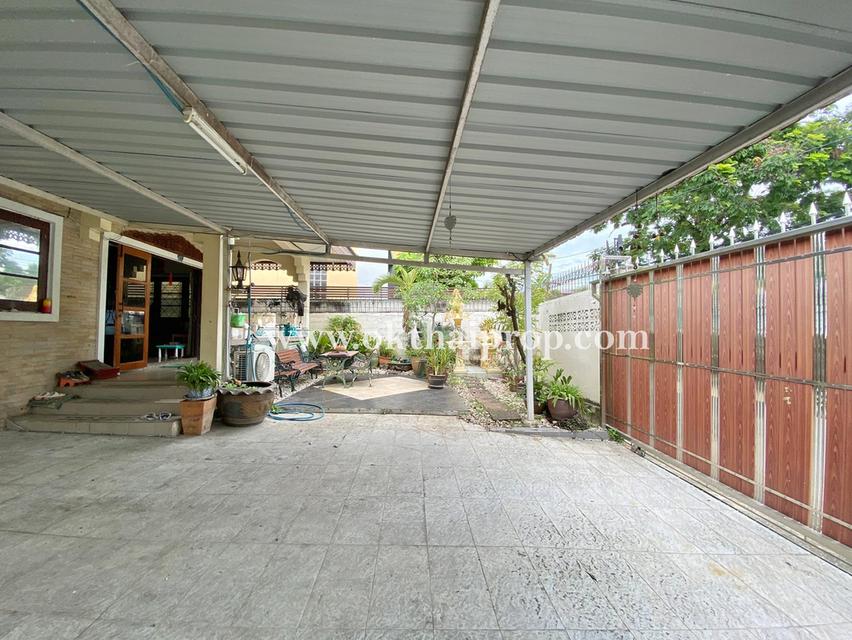 บ้านเดี่ยวพร้อมที่ดิน ซอยโกสุมรวมใจ ดอนเมือง 16