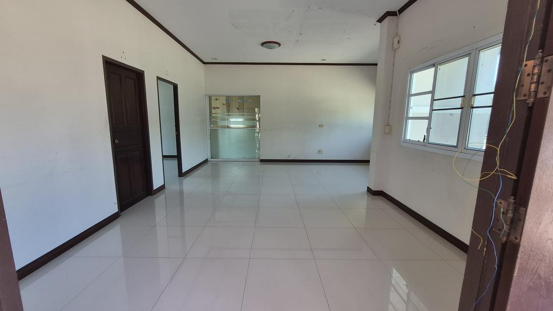 🔥🏡 บ้านพร้อมที่ดินผืนใหญ่ ใกล้ถนนใหญ่ ราคาโคตรคุ้ม! 🏡🔥 💥 เพียง 2.5 ล้าน ได้ทั้งบ้าน + ที่ดินกว่า 2 ไร่! 📣 โอกาสนี้ไม่ได้มีบ่อย! ใครกำลังหาบ้านพื 10