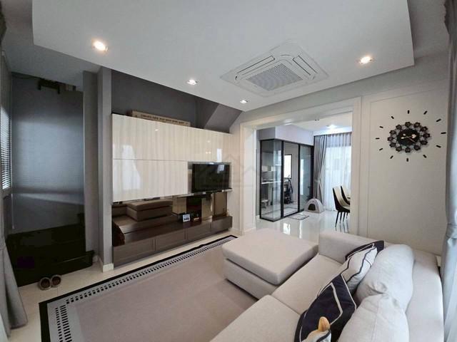 ให้เช่าโฮมออฟฟิศ 3 ชั้นหลังริม 31 ตร.ว. The Landmark เอกมัย-รามอินทรา เดินทางสะดวก ใกล้จุดขึ้นลงทางด่วน ใกล้เซ็นทรัลอีสต 2