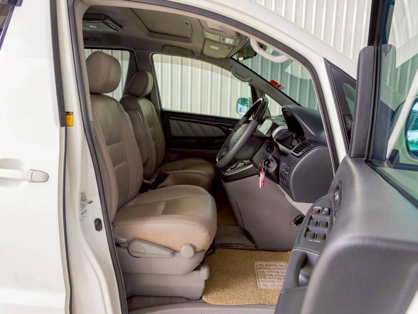 Toyota Alphard 3.0 V6 ปี จด 2010 19