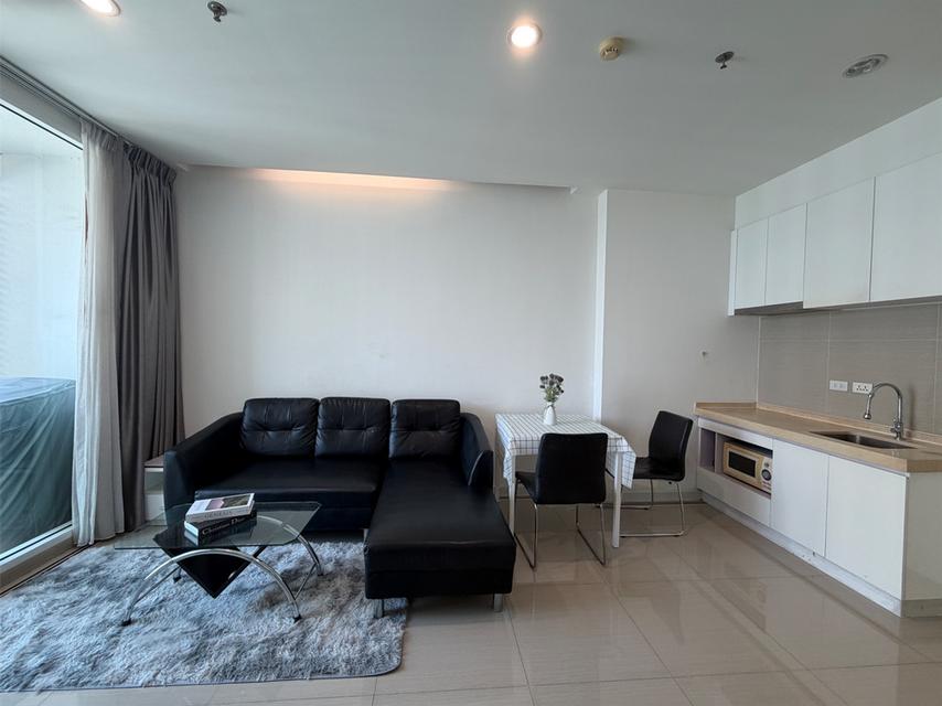Condo TC Green Rama 9 ใกล้ MRT พระราม 9 (มีหลายห้องให้เลือก) แบบ 1 ห้องนอน ตกแต่งครบพร้อมเข้าอยู่ 1