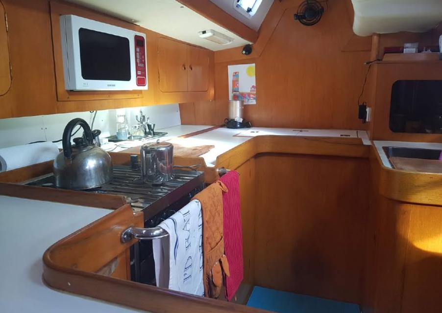 1988 Oyster 48 Lightwave Sailboat for sale 11