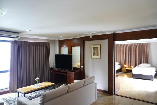 เช่า คอนโด 4 ห้องนอน ยังเพลส ซอยประสานมิตร (สุขุมวิท 23)- Young Place Condo Sukhumvit 23 2