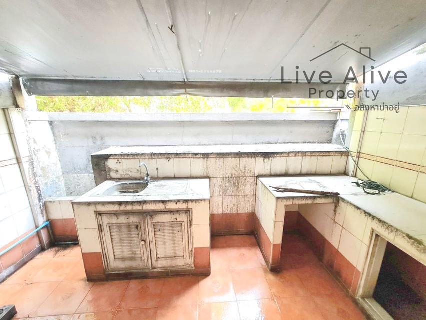 #S-0016 📣📣ขายด่วน!! #ทาวน์โฮมแถวอ่อนนุช80 #พัฒนาการ บ้านเปล่าเหมาะสำหรับทำรีโนเวทเพื่ออยู่อาศัยเอง ทำเลดีมาก 👍 5