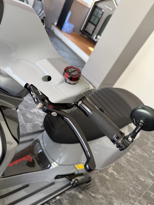 Vespa gts300 supertech2019 รูปที่ 4