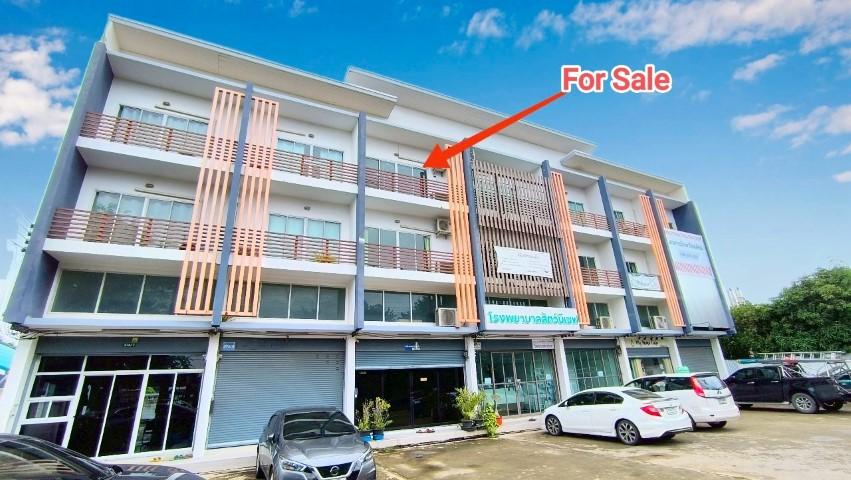 ขายอาคารพาณิชย์ 3.5 ชั้น ติดถนนเลียบคลองภาษีเจริญฝั่งใต้ เพชรเกษม 69 เขตหนองแขม ตกแต่งสวย สภาพดี ทำเลดี เหมาะค้าขาย ทำสำ 1