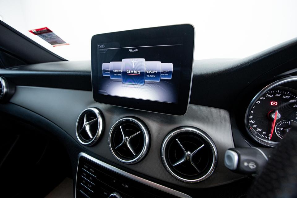 รหัสรถ 1C927 CLA-CLASS 1.6 URBAN 2020 7
