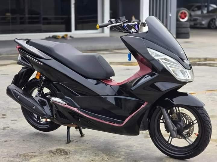 Honda pcx สีดำ 2