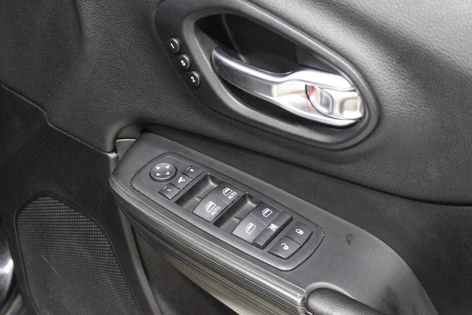 รหัสรถ JRS7720 JEEP Cherokee 2.0 ปี 2016 16