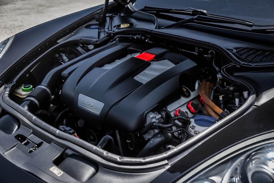 Porsche Panamera S Hybrid 2023  ✨ ไมล์ 60.000 km. !!! ราคาพิเศษ 1.499,000 บาท รูปที่ 11