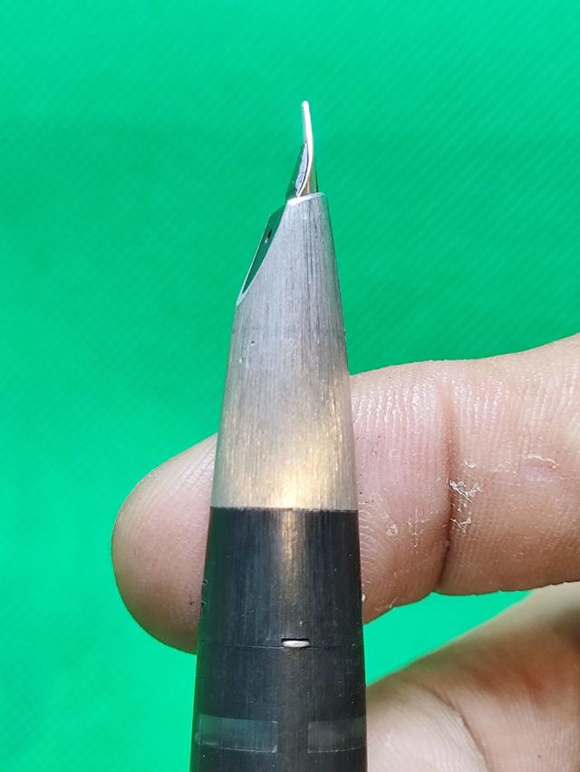 ปากกา ลามี่ รุ่น Lamy 2000 Nib 18k-750 EF รูปที่ 14