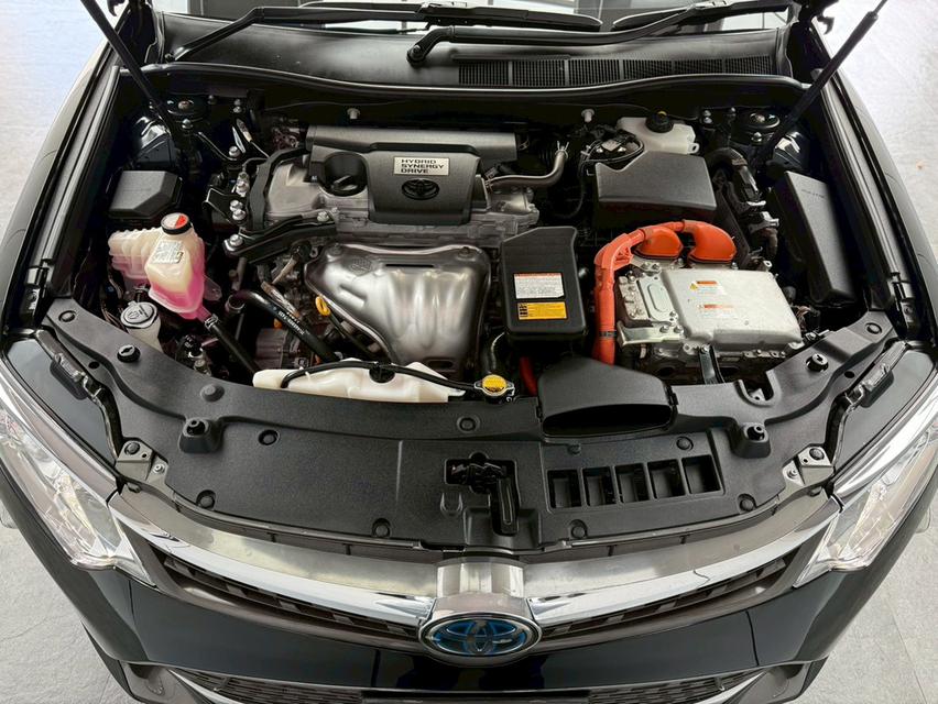TOYOTA CAMRY, 2.5 HV PREMIUM โฉม ปี12-18 สีดำ เกียร์ออโต้ เบนซิน/ไฮบริด ตัวท็อปสุด มือเดียวป้ายแดง 👉ไมล์แท้ 128,239 km. คู่มือบุ๊คเซอร์วิสครบ รูปที่ 19