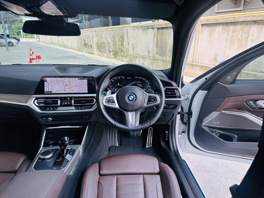 รหัสรถ TBM2929 🎖️2023 BMW 330e M Sport Plug-in Hybrid โฉม G20🎖️ 12