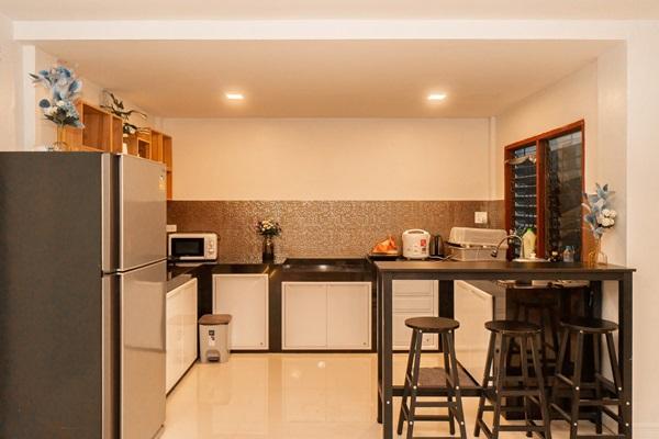 Tropical House - ปล่อยเช่าบ้านใจกลางทองหล่อ ซอย 25 ทาวน์โฮมหรู 5 ชั้น ทำเลเยี่ยม พร้อมดาดฟ้าส่วนตัว โทร 092-6397963 16