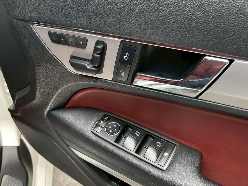 รหัสรถ WMT5994 BENZ E200 CGI COUPE ปี 2015  11
