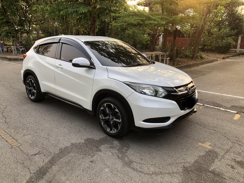 Honda HRVจดทะเบียนปี60รถสวยเดิมนำ้ไม่ท่วมไม่เคยแก้ส