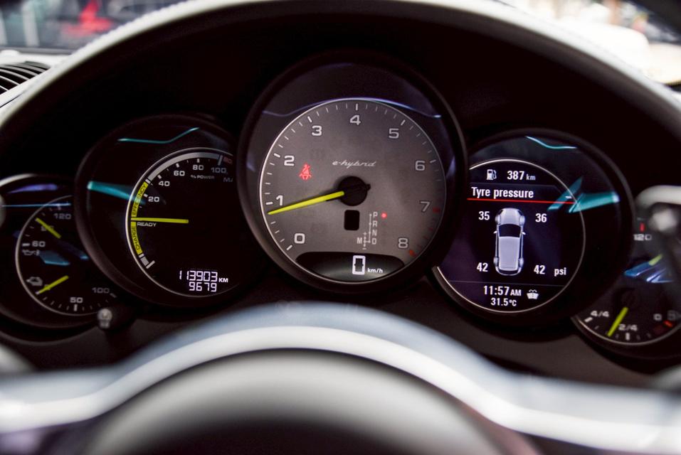รหัสรถ CBL6644 Porsche CAYENNE 3.0 S E-Hybrid 4WD AT 2016 18