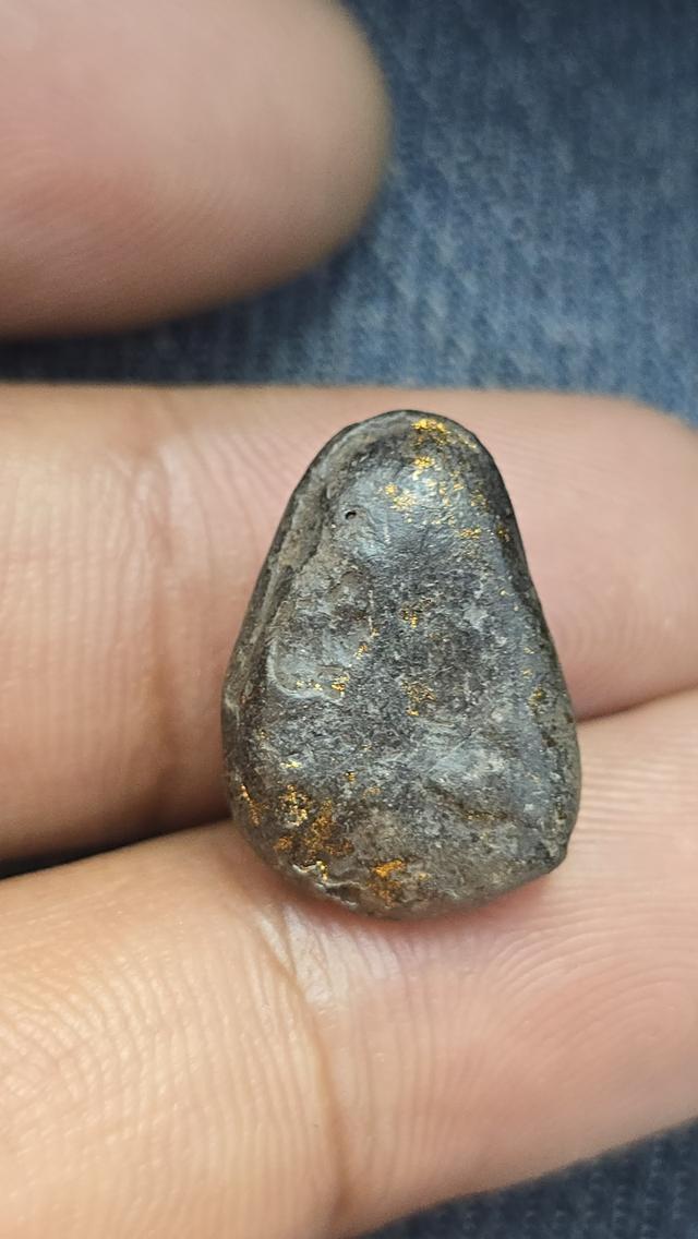 พระปิดตาเนื้อผงคลุกรัก 4