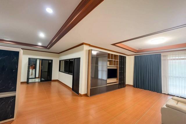 โฮมออฟฟิศ 3 ชั้น (รวมชั้นดาดฟ้า) เนื้อที่ 82 ตารางวา อ.บ้านบึง จ.ชลบุรี 6