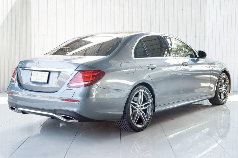 BENZ E-CLASS E350e 2.0 AMG DYNAMIC ปี 2018 สีเทา โฉม W213 ปี16-24 รูปที่ 4