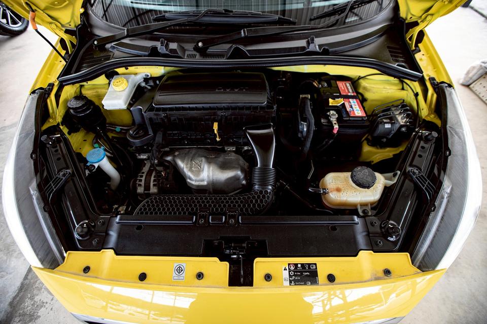 New MG 3 1.5X Sunloof ปี 2018 สีเหลือง มือเดียวป้ายแดง  10