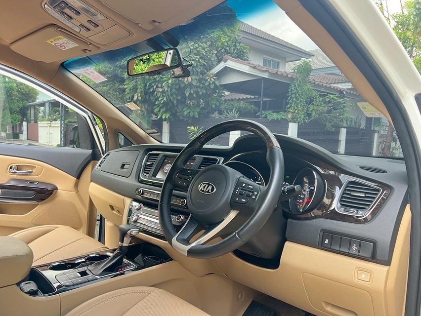 รหัสรถ AP2244 KIA Grand Carnival Minorchange 2.2 EX 8AT ปี20 สีขาว 9