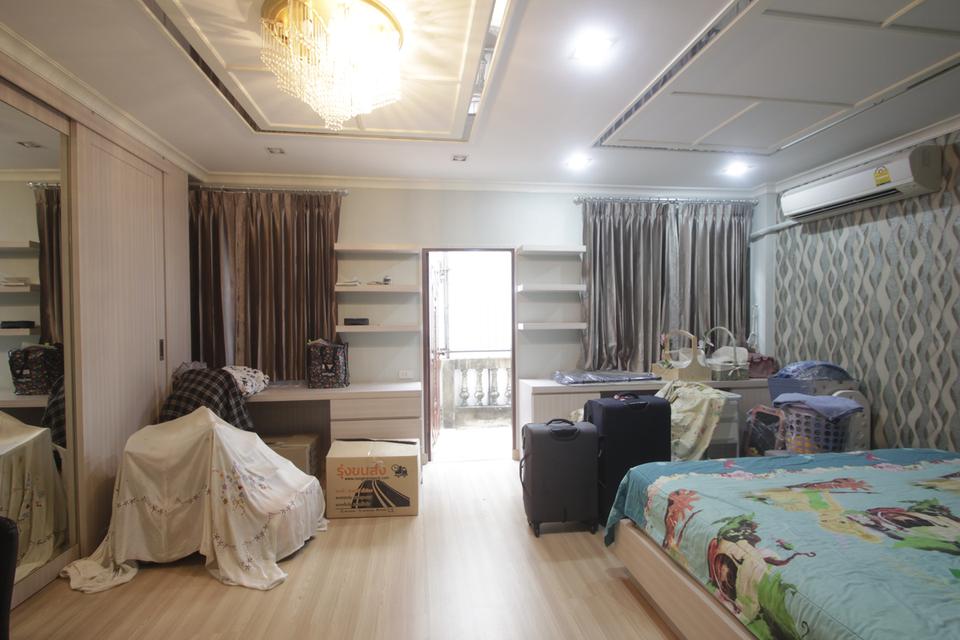 ทาวน์โฮมพาราไดซ์วิลล่า จรัญ5 BTSท่าพระ BTSจรัญ12 ตกแต่งแล้ว 27วา 3ชั้น แถมเฟอร์ แอร์ ราคาพิเศษ 11