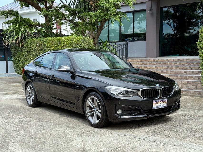 2015 BMW 320D GT SPORTLINE รถออกศูนย์ BMW THAILAND รถวิ่งน้อย เข้าศูนย์ทุกระยะ ไม่เคยมีอุบัติเหตุครับ