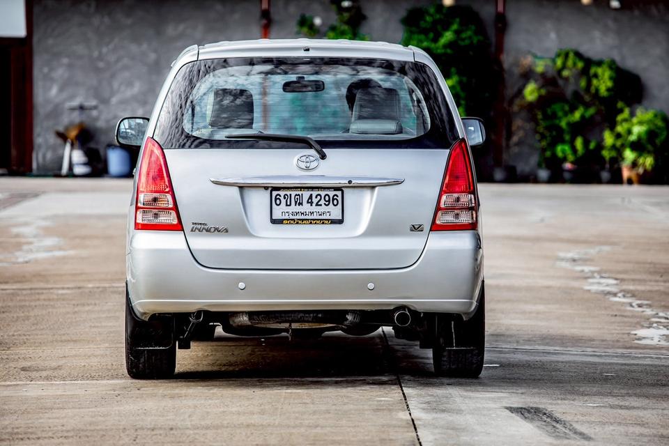Toyota INNOVA 2.0V AT ปี 2007 สีเทา  7