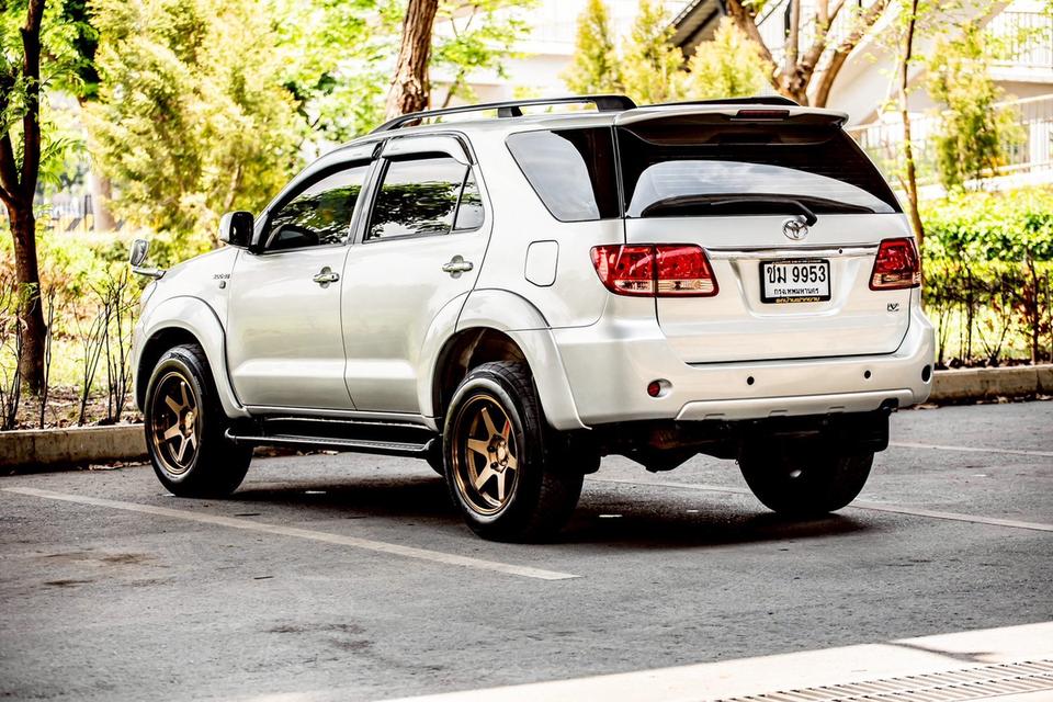 TOYOTA FORTUNER 3.0V 4WD สีเทา เกียร์ออโต้ ปี 2007  7