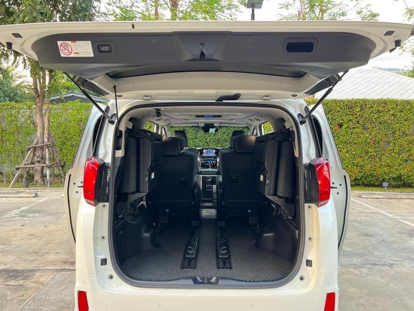 TOYOTA ALPHARD 2.5 SC package 2023รถสวยสภาพป้ายแดง ไมล์น้อย เช็คศูนย์ทุกระยะ เจ้าของดูแลอย่างดี รูปที่ 15