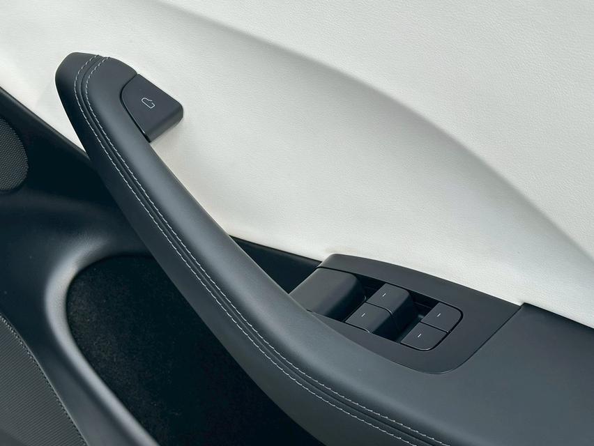 Tesla Model 3 Highland Long Range 2024 19