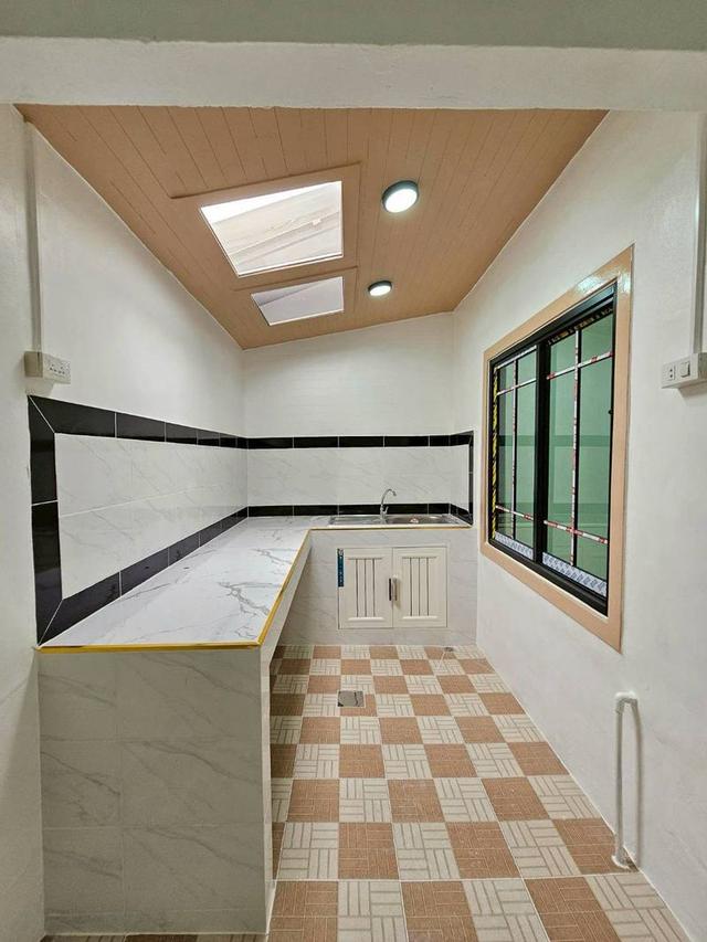 หมู่บ้านพฤกษา3  ถนนวัดลาดปลาดุก บางบัวทองทาวน์เฮาส์ชั้นเดียว ตกแต่งใหม่พร้อมอยู่ หน้ากว้าง6เมตร 10