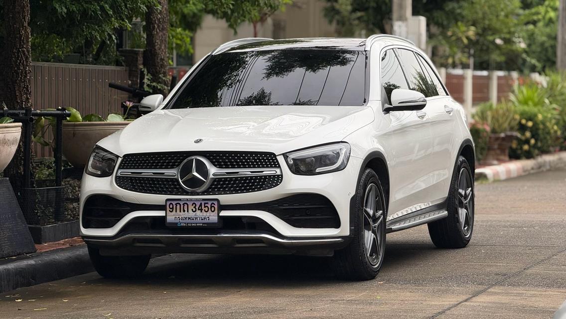 BENZ GLC220d AMG Dynamic ปี 2022 รถมือเดียว ดีเซลตัวท็อป AMG รถสวย ออปชันแน่น SUV หรู ขับดี ประหยัด ใช้งานได้ยาวๆ