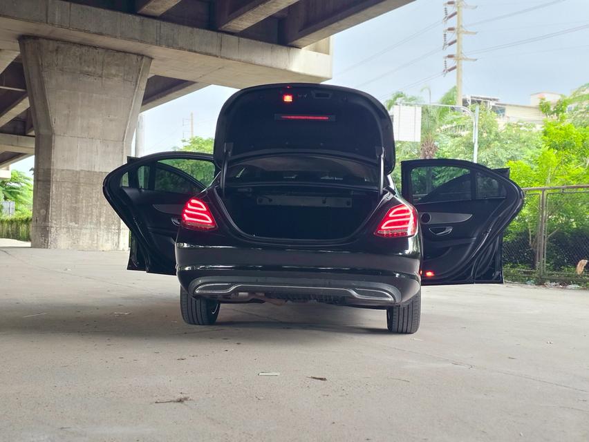 Benz C200 W205 Year 2015 12