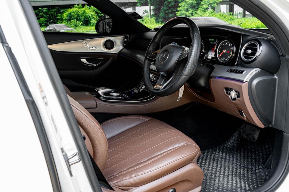 (แจ้งรหัสรถ CBL925) Mercedes-Benz E350e Avantgarde W213 2.0 AT 2019 รูปที่ 17